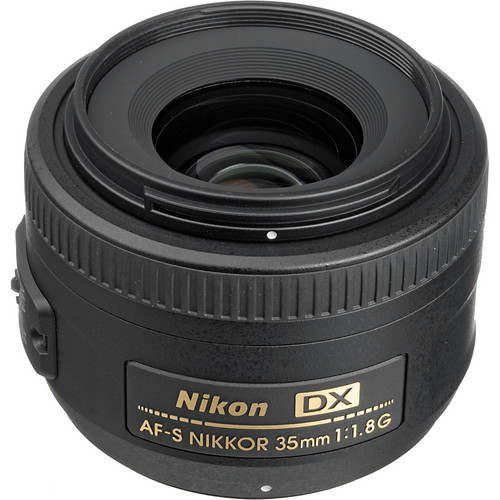 Nikon AF S DX NIKKOR 35mm f1.8G Lens 2